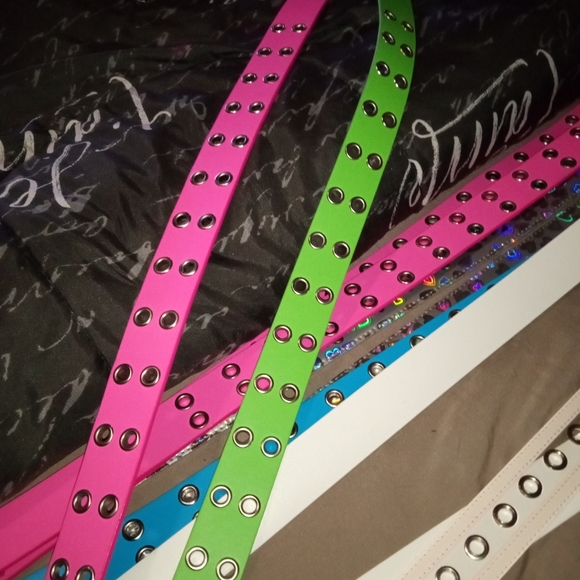 Belt nwt - Picture 2 of 3